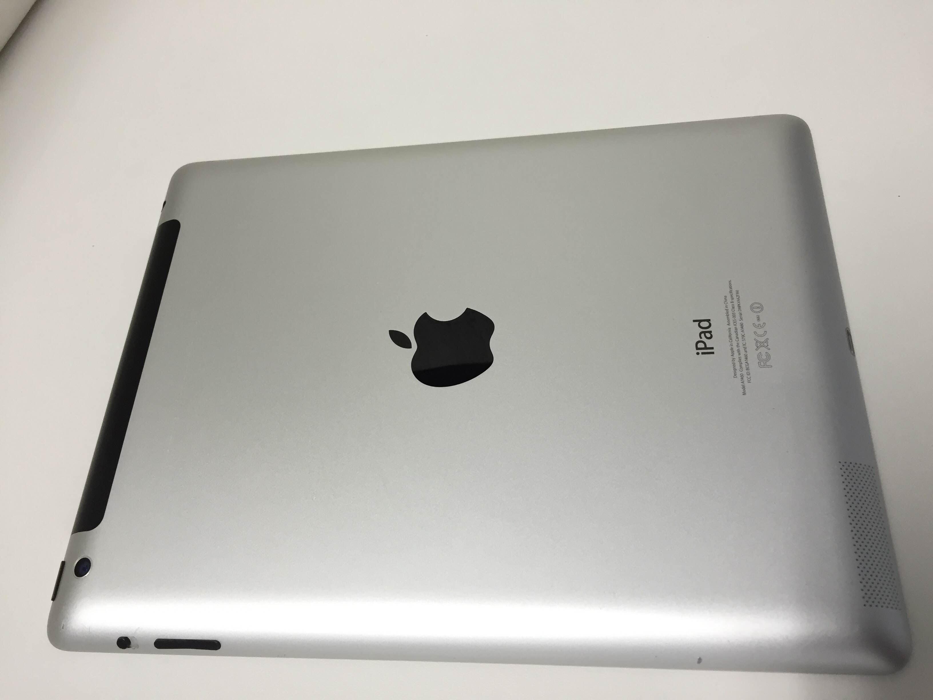 大人女性の iPad 本体のみ 16GB J/A 369 MD iPadアクセサリー - www ...